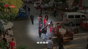 退役武警战士街头擒匪身中5刀:曾执勤慢摇串烧
