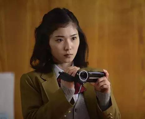 之后演艺事业一路开花,《真田丸》中主人公真田信繁正妻竹林院。