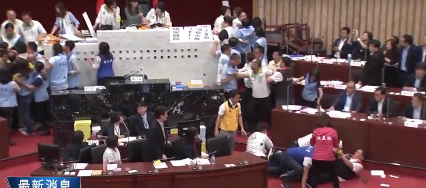 皇冠现金投注网站-跳起来!湖北20万人参加广场舞展演