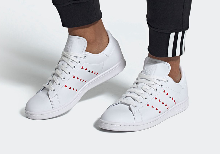 stan smith love heart