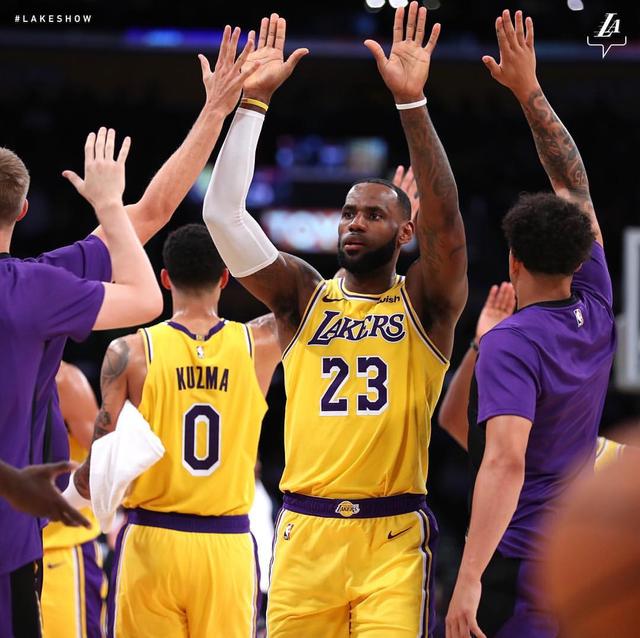 湖人队 O3xW-hpevhcm7316251.jpg