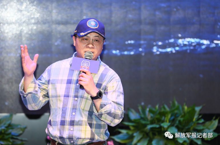 人民海军成立69周年!蓝色梦想在孩子们心中