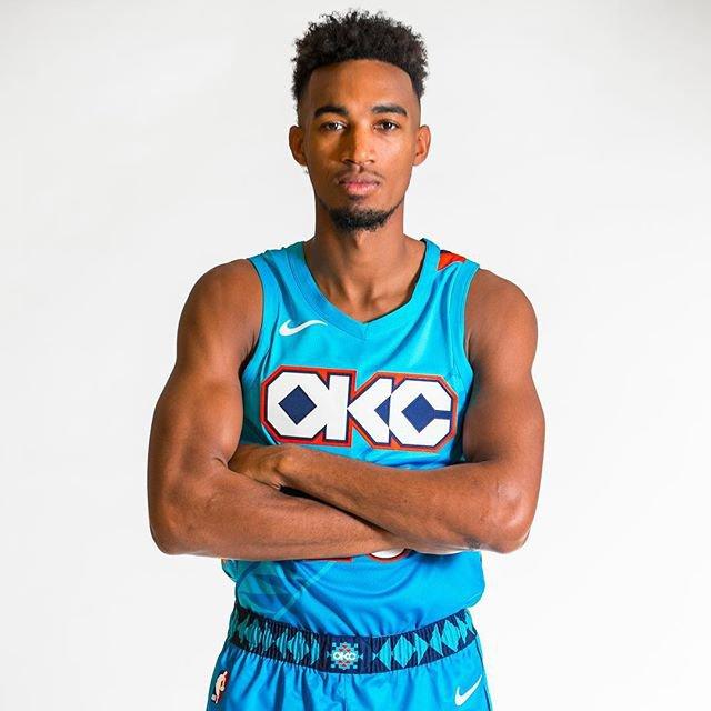 图为风骚大胸秘书 日本孕妇系列电影影音先锋高清图片