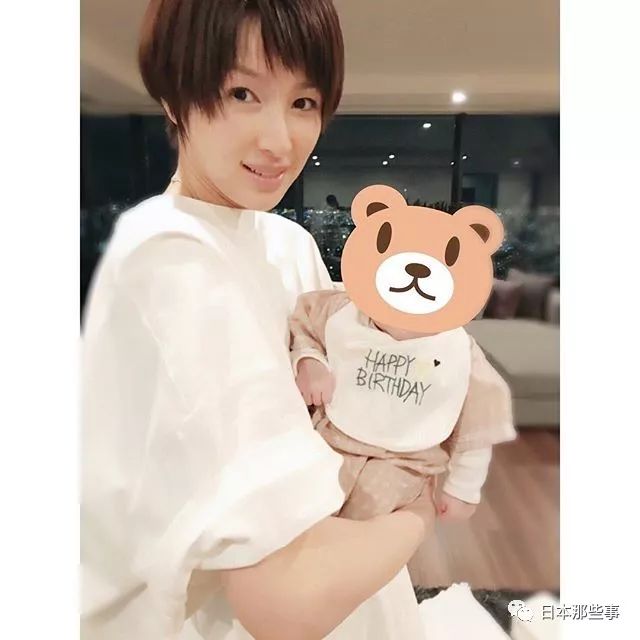 连续两年超天海祐希 她是日本女性憧憬的成熟女子