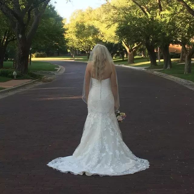 婚纱照丑哭_婚纱照图片室内(3)