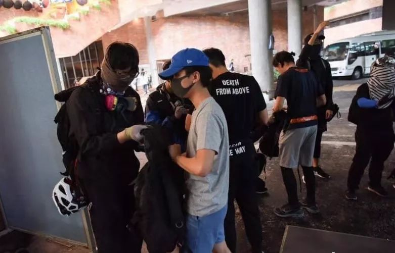 澳门信誉娱乐网站平台_李白一首经典马屁诗,或许他不想写,却美得心醉,堪称经典