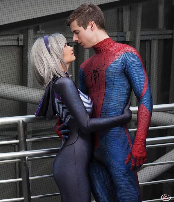 《漫威蜘蛛侠》小虫Cos集锦 好逗比的蜘蛛警察!(图)