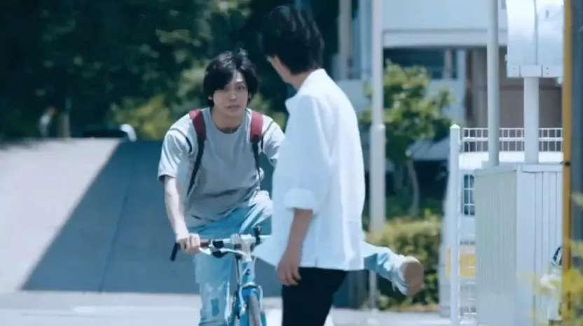 日本深夜剧,一开始就全程飙车