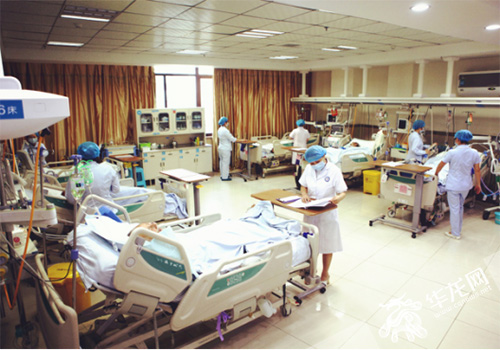 铜梁人民医院:ICU医生是不轻言放弃的特种兵
