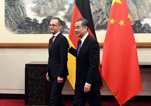 王毅同德国外长举行中德外交与安全战略对话