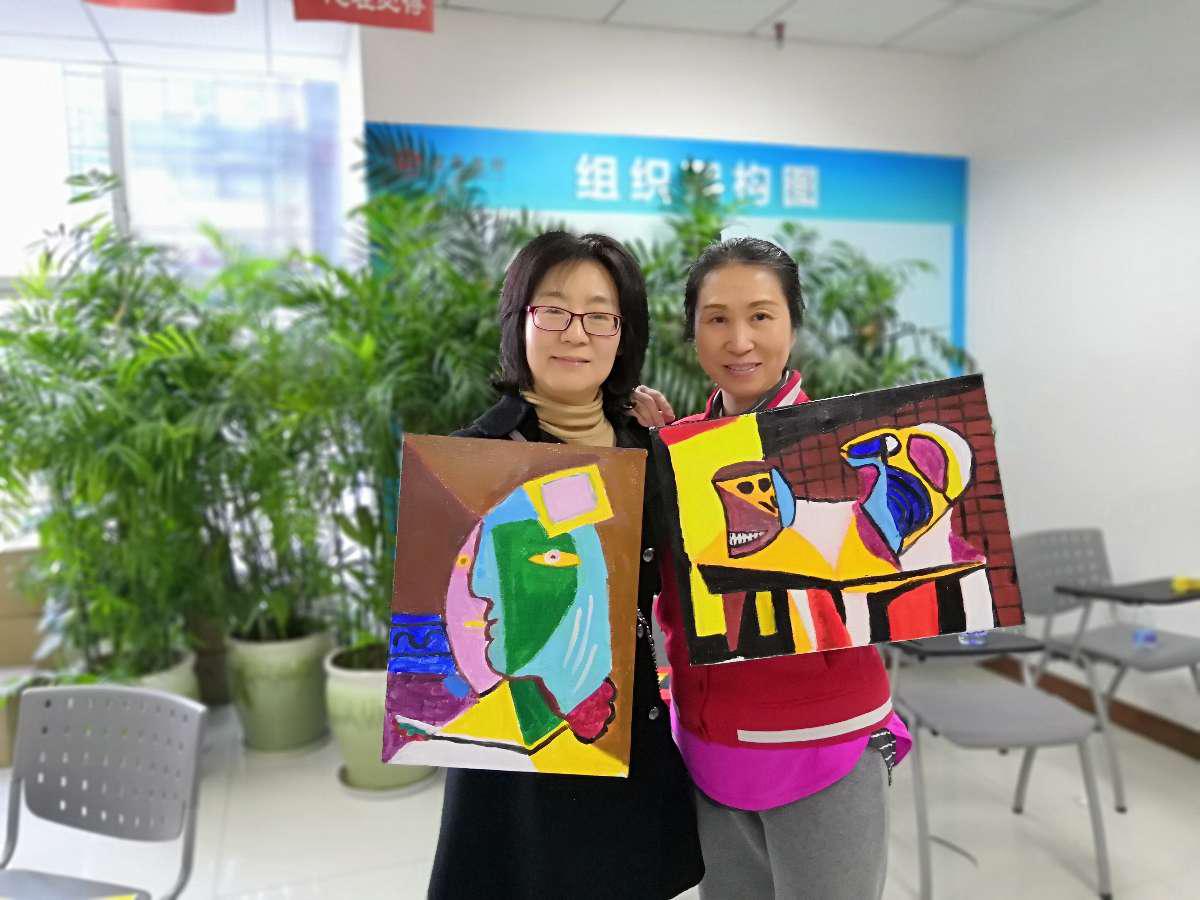 招商银行重庆分行拉上毕加索给女神节添色彩