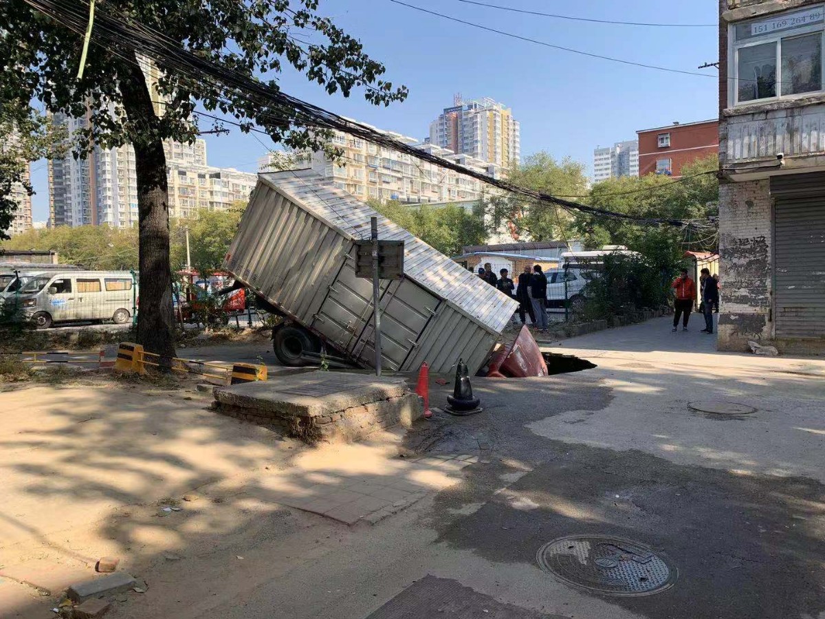 联盛博彩 - 法政府推动监管社交媒体 扎克伯格当面称赞:是榜样