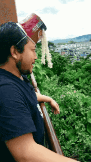 都别拦着我，还能开上它三分钟。