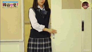 BUT,大家不要忘记可有五个女孩子啊!有一位老师势必要同时教两位女孩子。