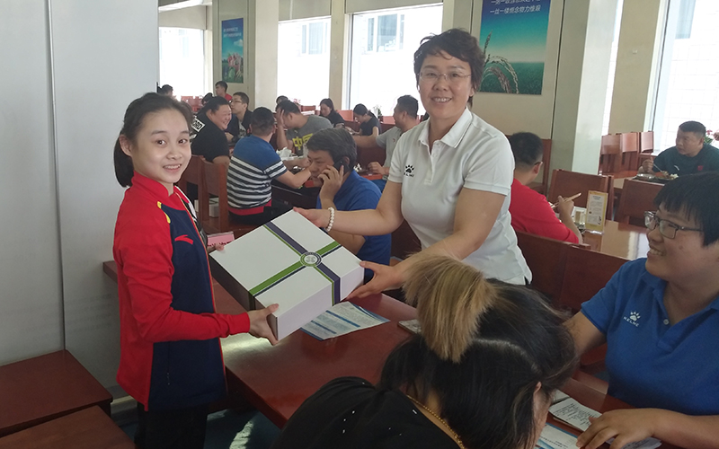 体育总局运医所举办运动营养专家咨询活动