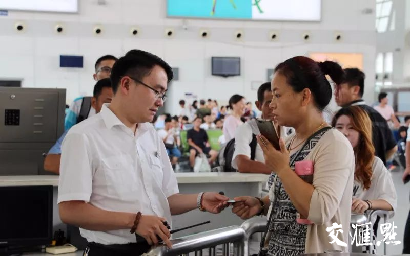 今年暑运镇江火车站发送206万人次!学生客流将