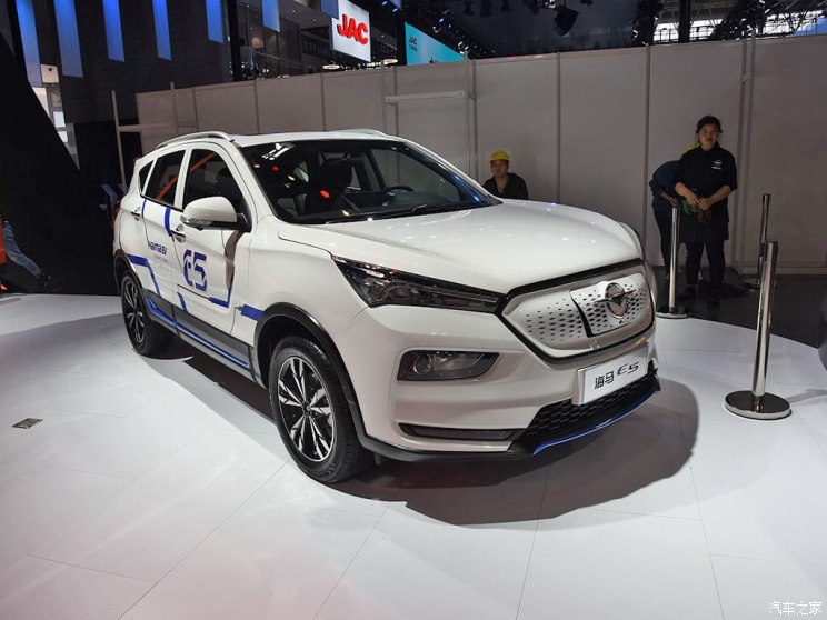 海马E5车型2018北京车展正式发布