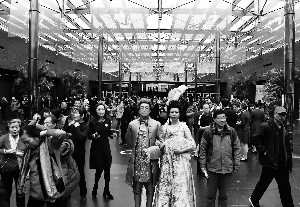 “公众开放日艺术节”“艺术狂欢”谢公众