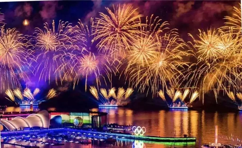 上合峰会,这个连云港小伙的声音倾倒了整个世