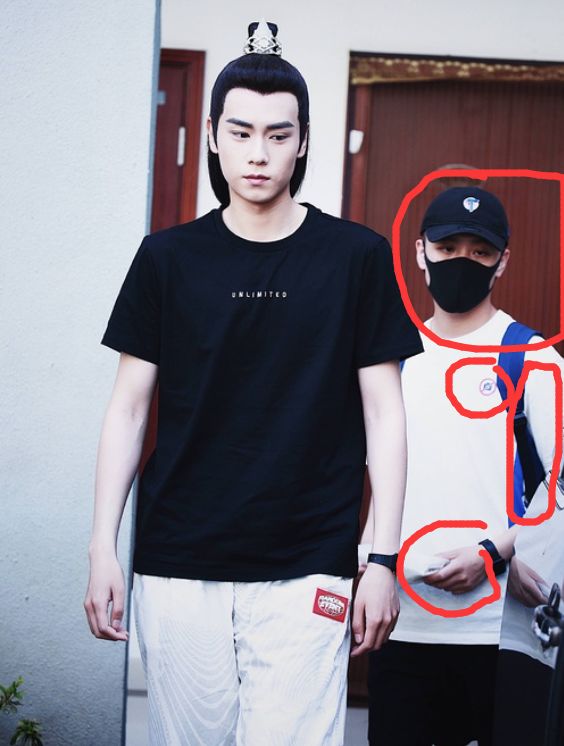 胡一天酒店夜会小网红,助理打掩护,这个瓜有点