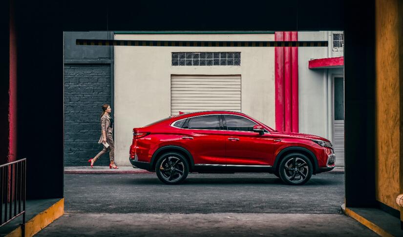 长安CS85 COUPE上市,刷新轿跑SUV新标准