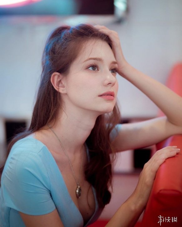 仙气十足的俄罗斯辣模!被网友称为俄罗斯版刘亦菲