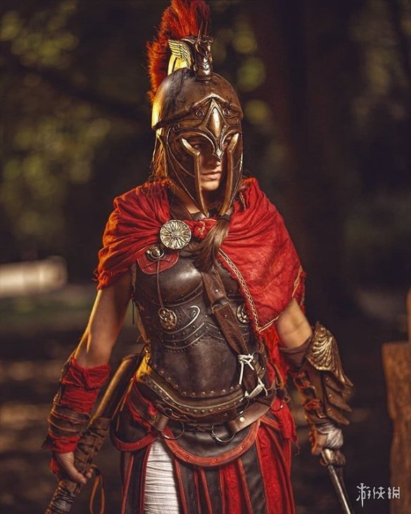 小姐姐COS《刺客信条:奥德赛》女主卡珊德拉:英气逼人还原度爆表!