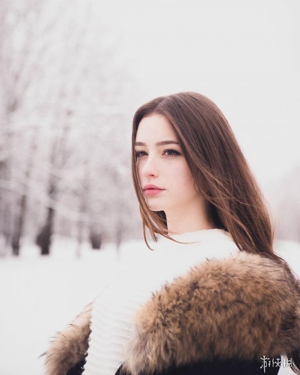 ˼侫飡˹崿ŮDasha Taran