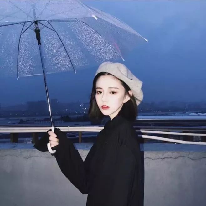 抖音里那首唱哭我们的纸短情长,愿你永远也听