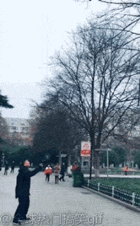 妹子 我在秋名山等你，哥先走一步了！