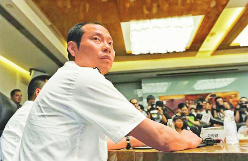 川航召开3U8633重庆-拉萨机组媒体见面会 英