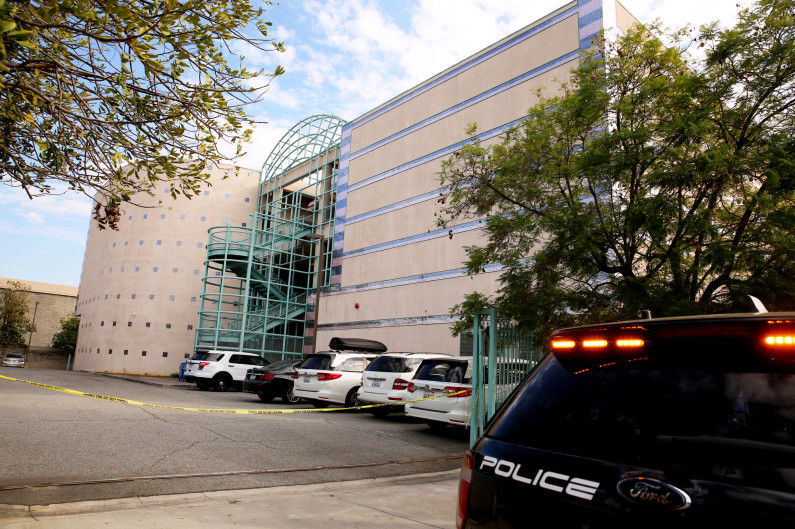 侨报董事长遇难_董事长办公室图片(2)