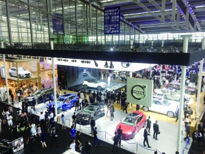 以销售为主轴 深港澳车展接地气