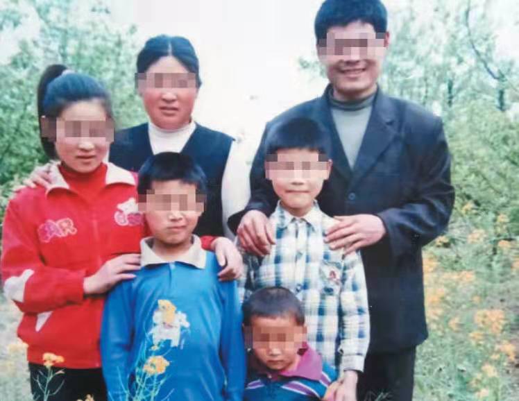 喀什娱乐场体验金 - 宠主外出旅游 家人把养四年宠物送给女大学生 寻找后主人崩溃了