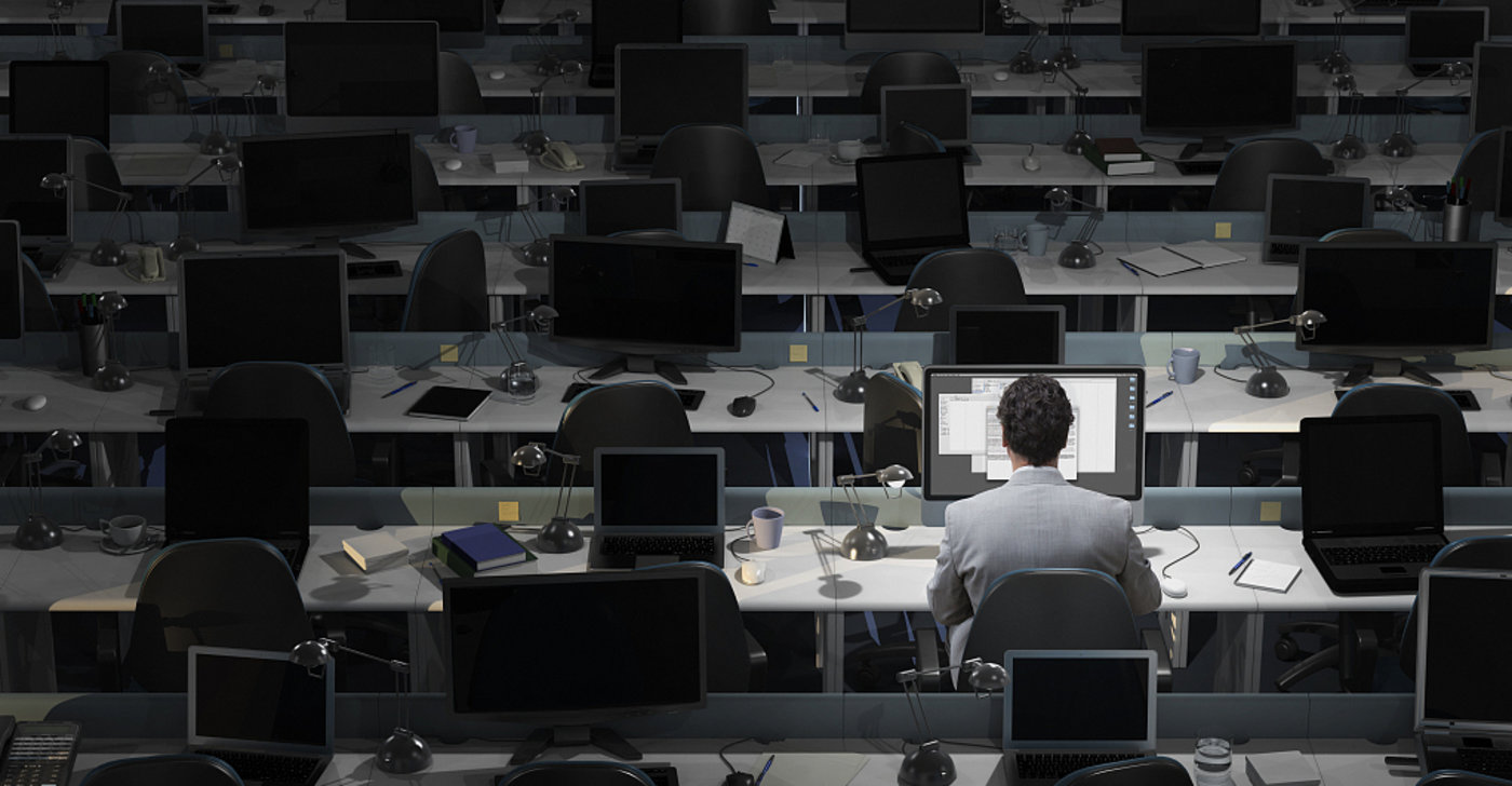 者对员工的不信任,更是对自己的无法和解