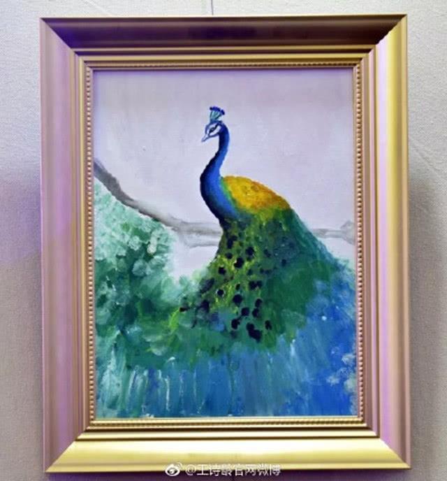 刘晓庆王诗龄参加书画展，62岁刘晓庆满脸油光，8岁王诗龄变瘦了