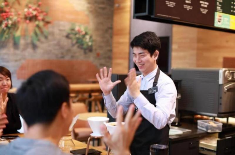 「正规娱乐场真人」驰骋绿茵 激情碰撞——江永一中学生参加市足球赛小组出线