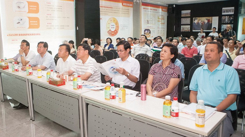 【砥砺奋进的五年】写好服务社会大文章