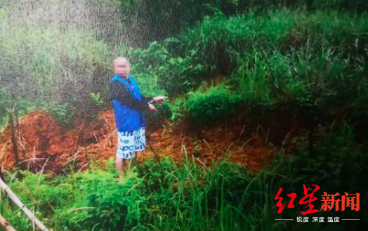 两兄弟伪造16座坟墓骗补6万多元 双双获刑被罚款