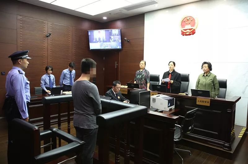 奥林匹克国际备用网址,大变局:如果中国猪业被非洲猪瘟腰斩只剩4亿头,会发生什么?