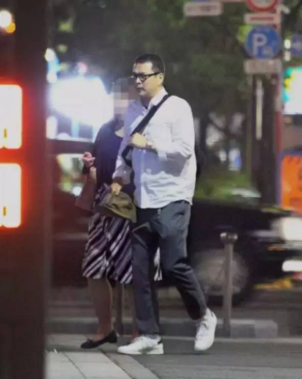披着出轨外衣 其实是一部羞耻度爆表中年玛丽苏剧