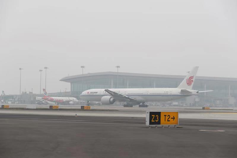 今日重庆机场起降航班907架次 预计迎送旅客1