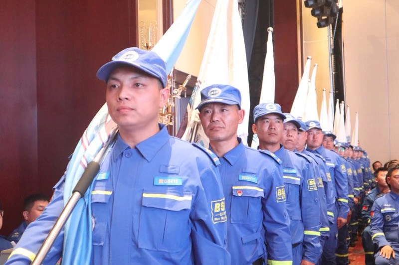 蓝天救援队是什么组织谁创立的 880a-ihfpfvz7244961.jpg