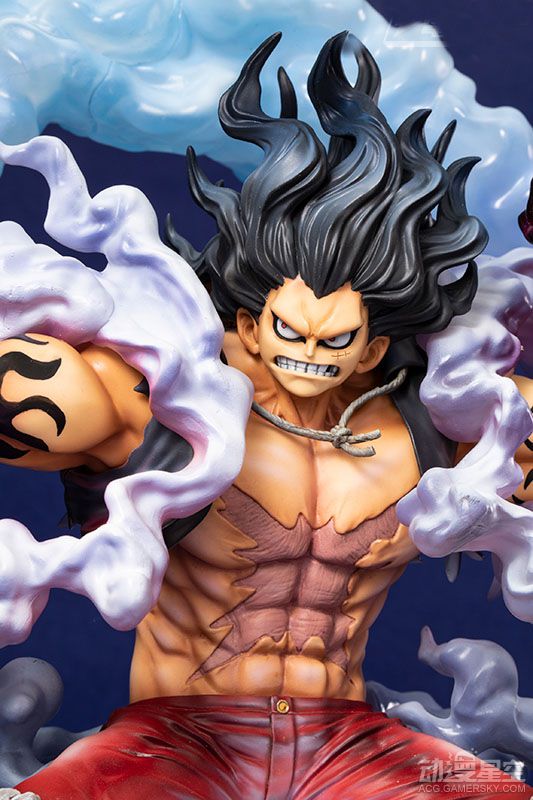 《海贼王》四档大蛇人路飞雕像 霸气环绕战力破表