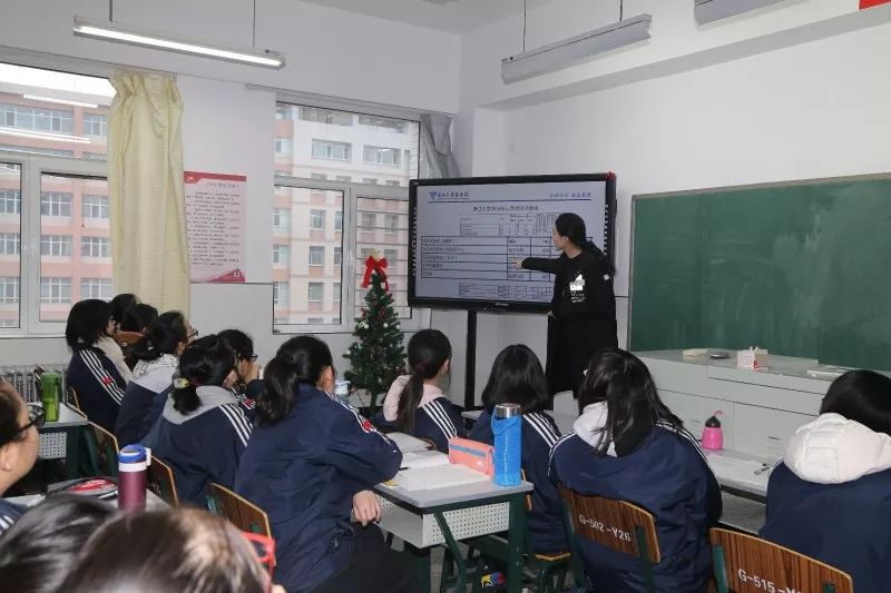 太原新道街小学校服爆红!中小学校服大pk!看看