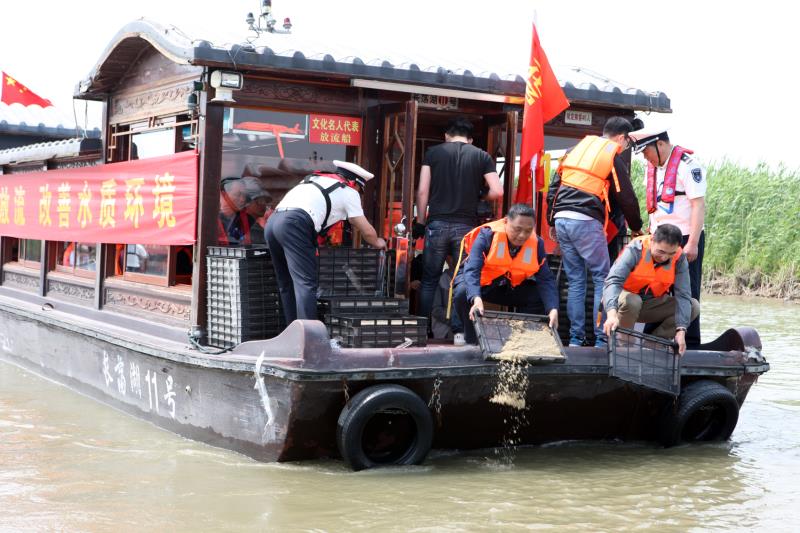 网围全部拆除,放流亿只蟹苗|长荡湖蟹变人养