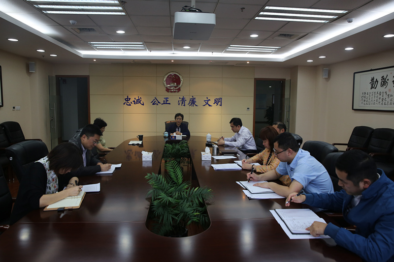 高新区院召开解放思想再出发、对标找差新跨