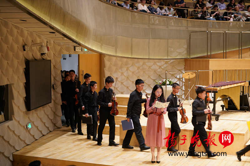 大手牵小手！苏交音乐家与中小学生同台演奏共庆儿童节