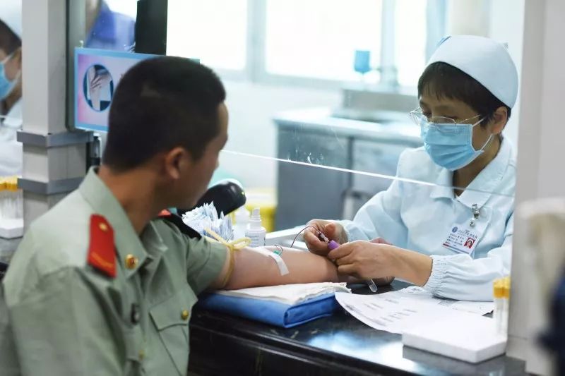 暖心 | 深圳军人到三甲医院体检,家属、新兵也免费