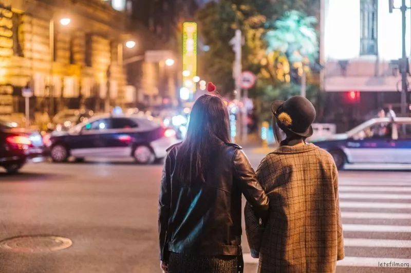 拍人像应该用什么焦段的镜头?